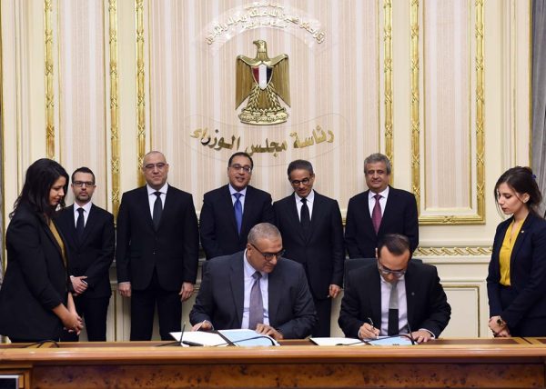 “المجتمعات العمرانية” و”إعمار مصر” تتفقان على تنفيذ مشروعين بـ50 مليار جنيه