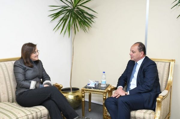 “ذارو” الأمريكية تبحث فرص الاستثمار مع صندوق مصر السيادى