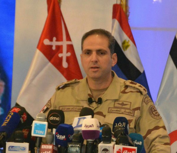 رجال القوات المسلحة يتبرعون بـ 100 مليون جنيه لصندوق تحيا مصر