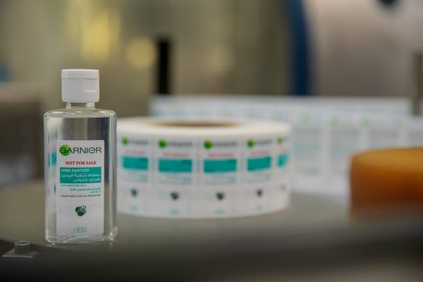 “لوريال” مصر تتجه لإنتاج مطهرات الأيدي وتتبرع بـ50 ألف عبوة