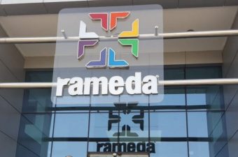 بلتون تتوقع نجاح راميدا في خطط الاستحواذ على الأدوية وترفع تقديراتها للأرباح