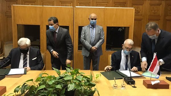 مصر توقع اتفاقية التعاون الجمركي العربي