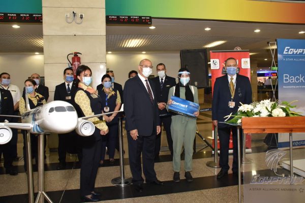 رئيس “مصر للطيران”: 70% نسبة امتلاء رحلات المرحلة الأولى من التشغيل