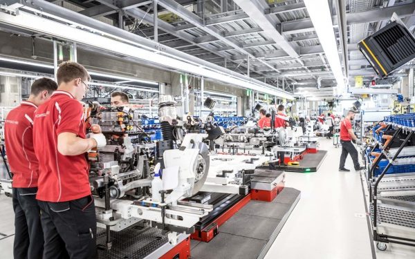 إنتاجية القطاع الخاص المصري في يوليو تسجل أول زيادة شهرية خلال عام