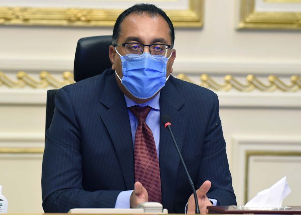 مدبولي: شبكة الطرق التي تنفذها مصر تخفف الزحام وتنقل التنمية من شرق البلاد لغربها