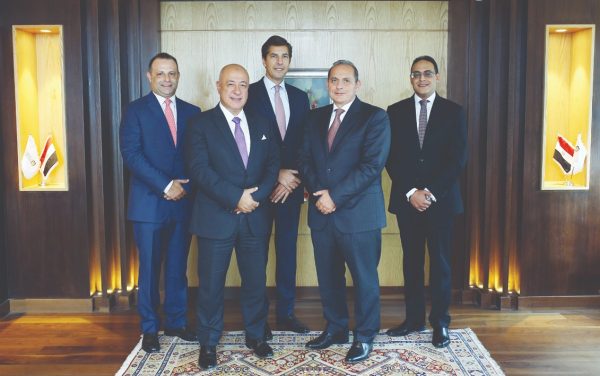 بلومبرج: “الأهلي” يتصدر بنوك مصر في القروض المشتركة بـ137 مليار جنيه