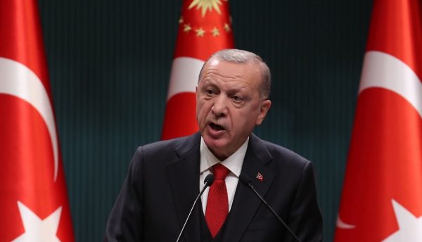 أردوغان: رفع الفائدة “علاج مُر” لكن تركيا بحاجة إليه