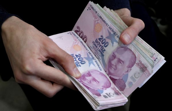 المركزي التركي يخفض أسعار الفائدة لأدنى مستوى منذ سبتمبر 2020