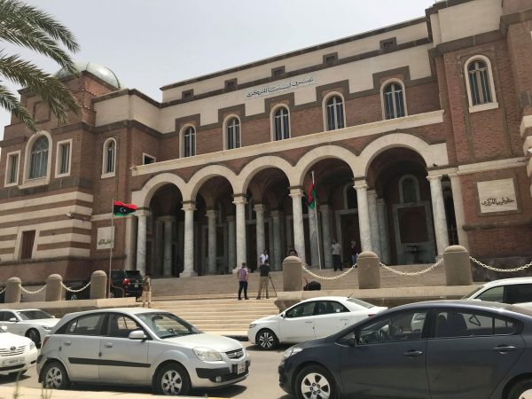 المركزي الليبي يبدأ تطبيق سعر صرف موحد جديد في البلاد