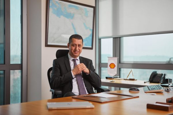 “البترول” توقع اتفاقية مع “شل مصر” للتنقيب في البحر الأحمر