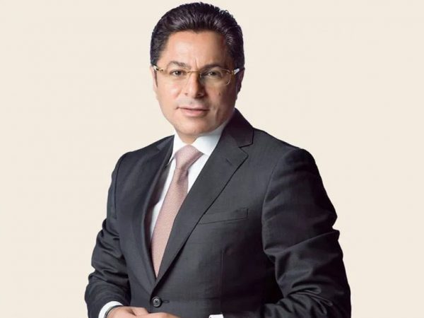 قناة السويس تستعين بالمحامي الدولي “خالد أبو بكر” لمتابعة ملف “إيفرجيفن”