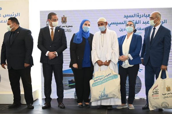 “التضامن” و”تحيا مصر” يطلقان مبادرة السيسي “بر أمان” لصيادين مصر