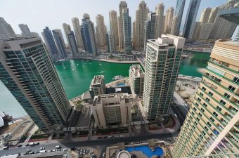 ستاندرد آند بورز: الحرب تضغط على عقارات دبي