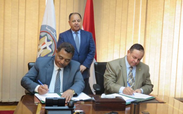 اتفاق مصري سوداني على تطوير المعابر المشتركة وتدريب كوادر الجمارك