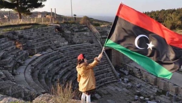 عشرون اتفاقية منها عقود نهائية.. ماذا حدث بين مصر وليبيا؟