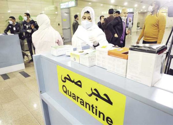 مصر تعدل اشتراطات الدخول إلى أراضيها وتسمح بالعزل الداخلي