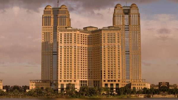 “بي إنفستمنتس” تدرس الاستحواذ على 90% من “أوراسكوم” المالية