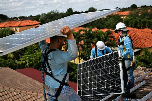 مصر توقع اتفاقيات تمويلات ميسرة بنحو 84 مليون دولار مع ألمانيا لمشروعات طاقة متجددة