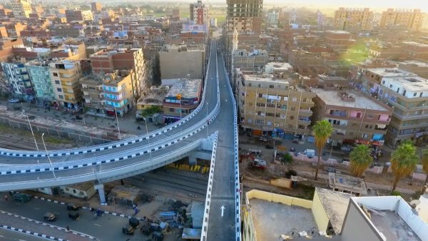 مصر ترفع الاستثمارات المستهدفة لقطاع النقل 27.5% في العام المالي الحالي