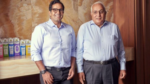 الإفراج عن صفوان ثابت ونجله.. “بلومبرج”: الأجانب يتأهبون لدخول سوق الدين المصرية مجددًا