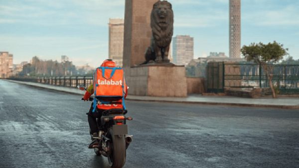 طلبات مصر: 14 ألف مندوب توصيل مسجلين على المنصة بمتوسط دخل 7 آلاف جنيه شهريا