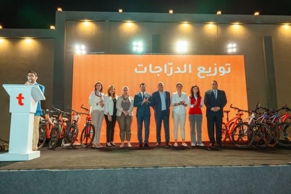 “دراجتك دخلك”.. كيف تسعى طلبات مصر لتمكين الشباب اقتصاديا؟