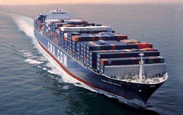 مصر وإيطاليا توقعان اتفاقا لبدء تشغيل “خط الرورو” لنقل البضائع