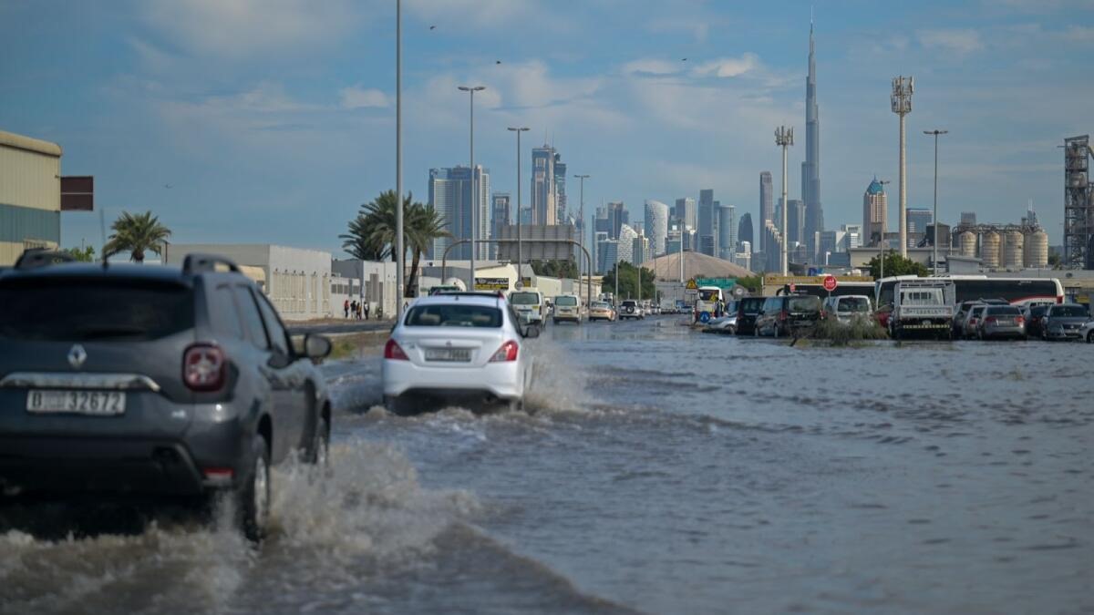 هطل أكثر من 142 ملم من الأمطار على دبي في غضون 24 ساعة خلال شهر أبريل الماضي