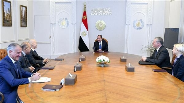 الرئيس السيسي يبحث مع “إيني” توسيع استثماراتها في مصر