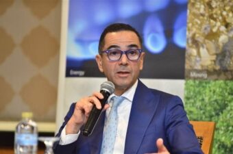 الخطيب: شركات عالمية ترغب بالاستثمار في قطاع السيارات بغرض التصدير