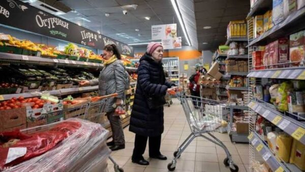 التضخم الأمريكي يتباطأ إلى 2.4%.. هل يستمر مساره مع الحرب التجارية؟