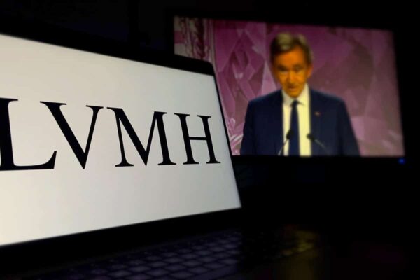 بسبب الحرب التجارية .. تراجع مبيعات “LVMH” الفرنسية للسلع الفاخرة بنسبة 5%
