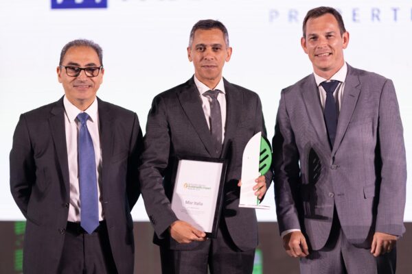“مصر إيطاليا العقارية” تحصل على جائزة شنايدر إلكتريك للاستدامة 2024 في الشرق الأوسط وأفريقيا