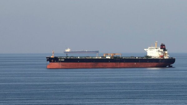 الحرب بين إسرائيل وإيران تربك حركة الملاحة في الخليج العربي