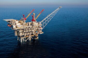 رويترز: إسرائيل تغلق حقل ليفياثان للغاز