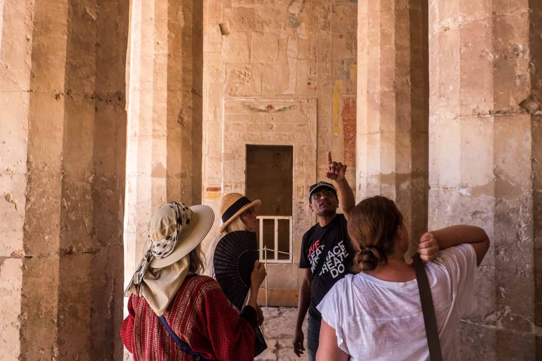 أجور المرشدين السياحيين
