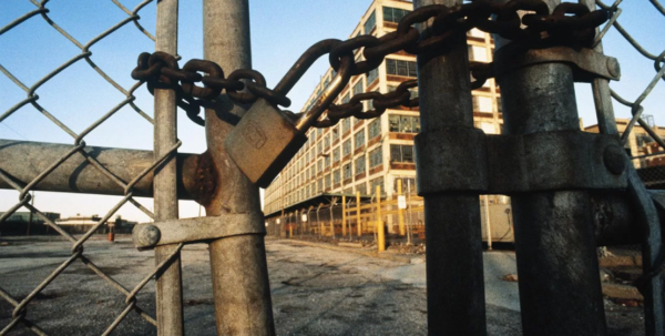 مصر تطلق تيسيرات جديدة لإنقاذ المشروعات الصناعية المتعثرة