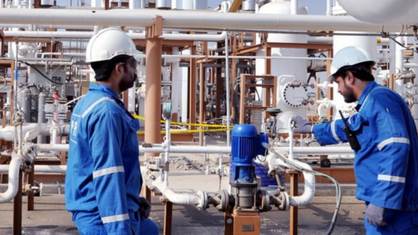 النفط دون 100 دولار بعد إعلان واشنطن وطهران لهدنة مؤقتة