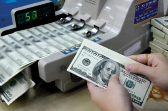 ضوابط جديدة من المركزي المصري لمكافحة غسل الأموال في شركات الصرافة