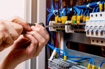 وزارة الكهرباء تتعاون مع شركة سويدية لمواجهة سرقة التيار الكهربائي