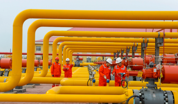 الصين تقترب من إزاحة ألمانيا كأكبر مستورد عالمي للغاز عبر الأنابيب