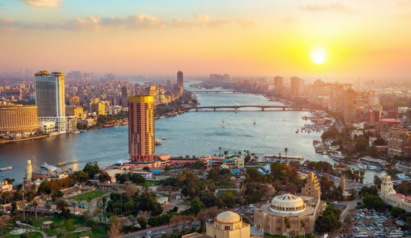 الصندوق السيادي السعودي يعتزم تنفيذ حزمة من الاستثمارات في مصر