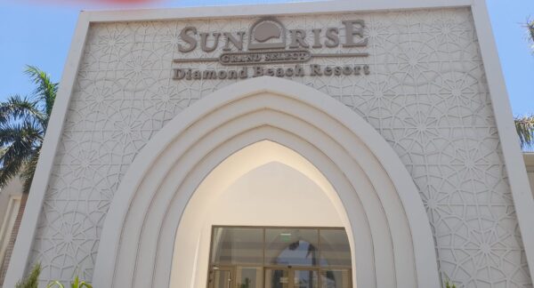 “صن رايز” توقع اتفاقية مع “ماينور” لتشغيل وإدارة 50 فندقا جديدا في مصر