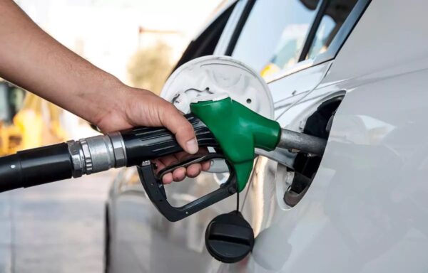 فاتورة دعم المواد البترولية تتخطى 32 مليار جنيه خلال الربع الأول من العام المالي الحالي.. وزير السياحة والآثار المصري الأسبق خالد العناني مديرًا عامًا لليونيسكو