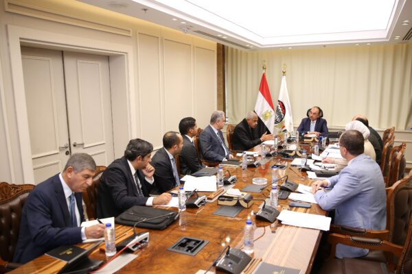 “قطاع الأعمال” تبحث فرص الشراكة في الفنادق مع “طلعت مصطفى”