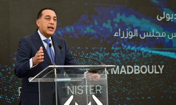 مدبولي في افتتاح مصنع الفلاتر: صناعة السيارات أصبحت من أولويات مصر