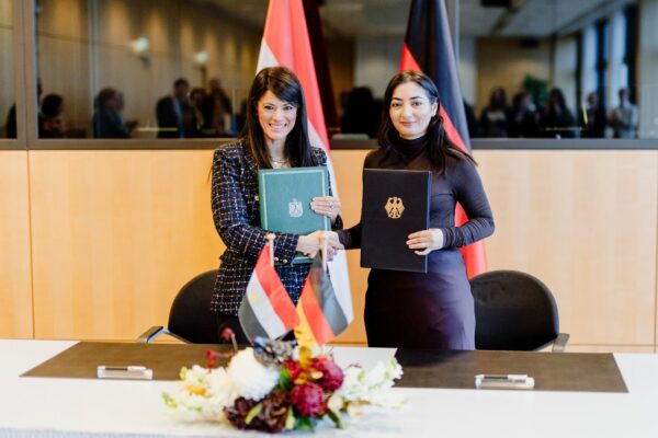 مصر وألمانيا توقعان اتفاقيات بقيمة 294.5 مليون يورو