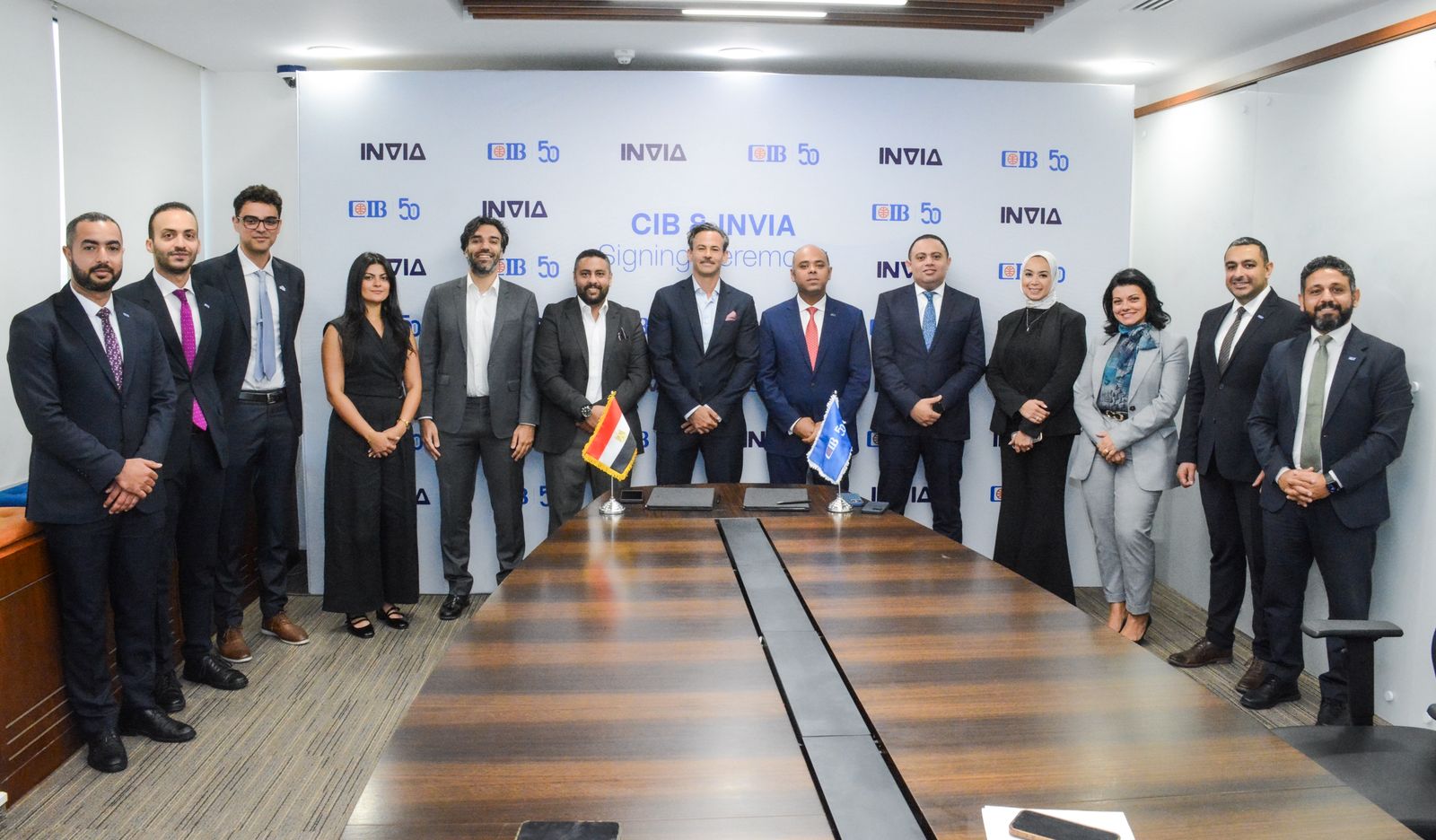 "التجاري الدولي" يوقع شراكة استراتيجية مع "INVIA" لدعم المشروعات الصغيرة والمتوسطة