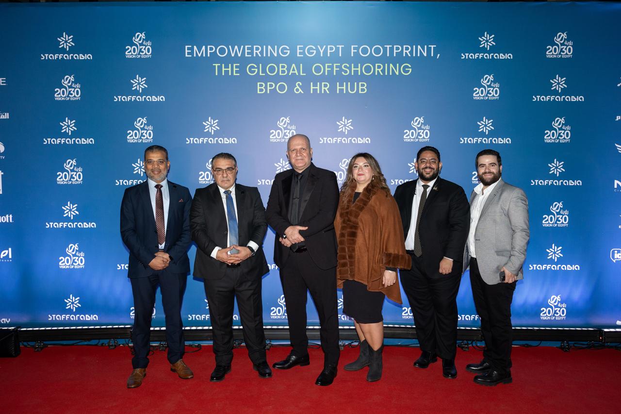 تستهدف مجموعة "Staff Arabia" المتخصصة في قطاع حلول الموارد البشرية وخدمات التعهيد وتصدير الخدمات ضخ استثمارات تزيد عن 100 مليون جنيه في مصر كمرحلة أولى للتوسع في قطاع حلول الموارد البشرية والتعهيد وتصدير الخدمات ودعم الجهود الحكومية في مجال التحول الرقمي.