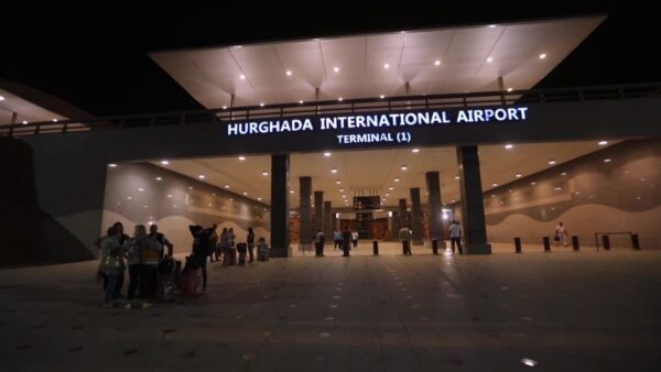 مصر تبحث مع “التمويل الدولية” المراحل النهائية لطرح مطار الغردقة  